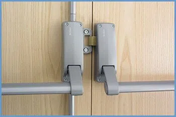 Portland Lock & Door Portland, OR 503-403-0771 - 17a-push-bars
